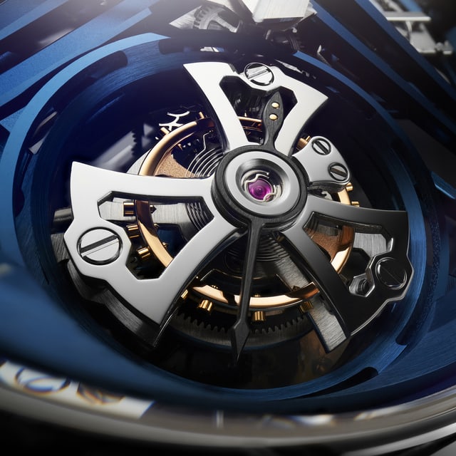 Roger Dubuis tourbillon detail